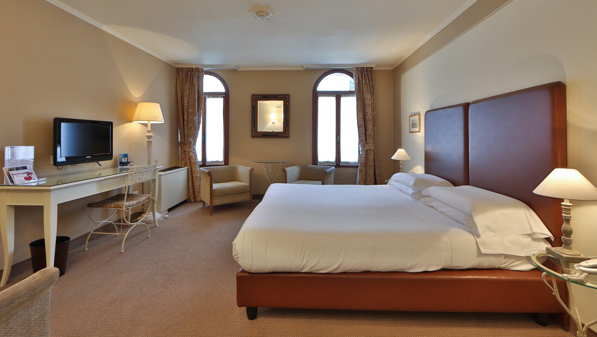 Hotel Canon D'Oro Конельяно Экстерьер фото