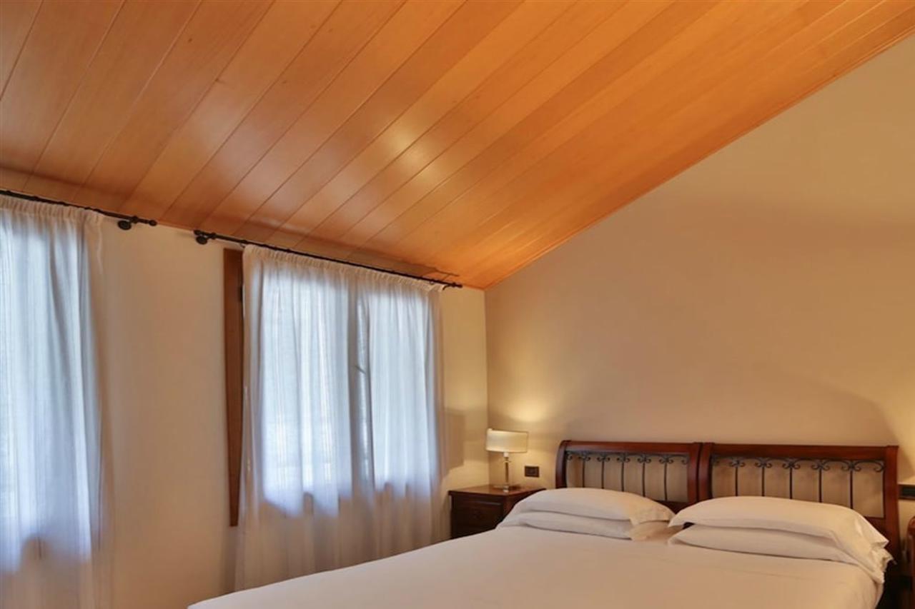 Hotel Canon D'Oro Конельяно Экстерьер фото